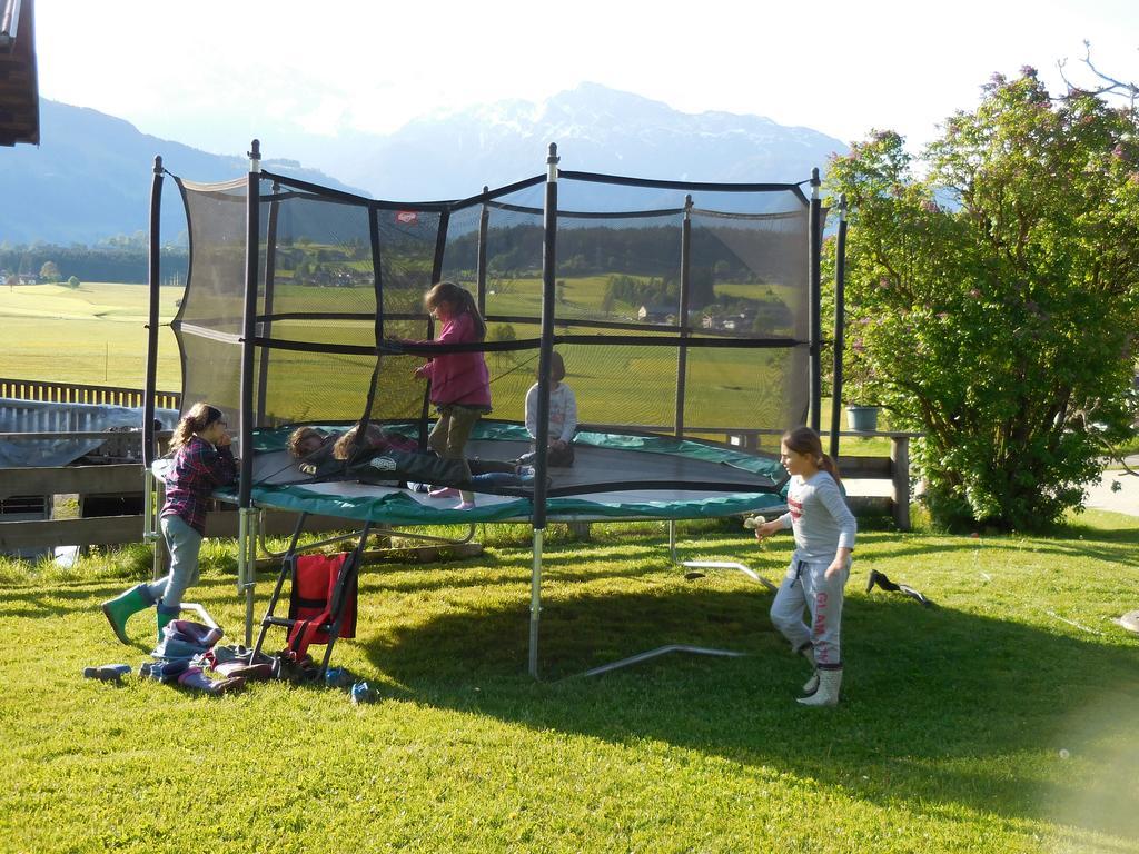 Oberdeutinghof Apartment Saalfelden ภายนอก รูปภาพ